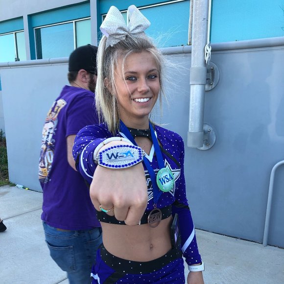 Meet your Posher, Sherry - Picture 4 of 4